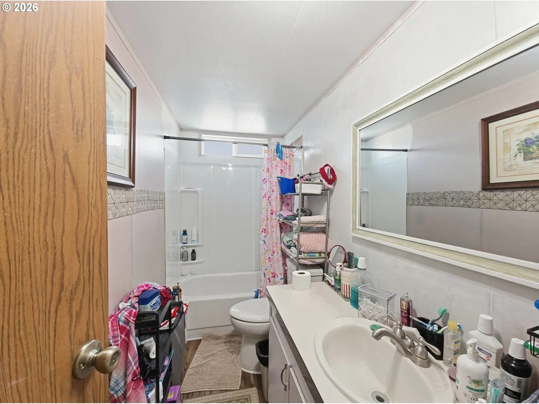 Photo of Unit 39 at 2145 31ST ST
