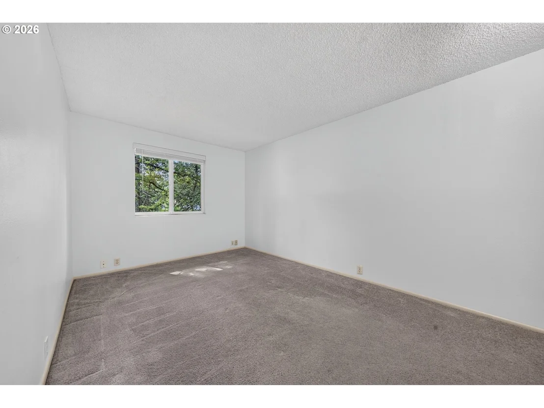 Photo of 20 BRAE BURN DR