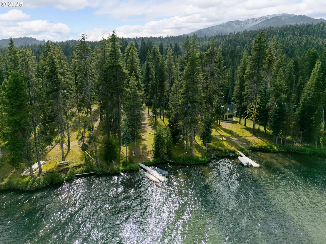 Photo of 85 DIAMOND LAKE LOOP