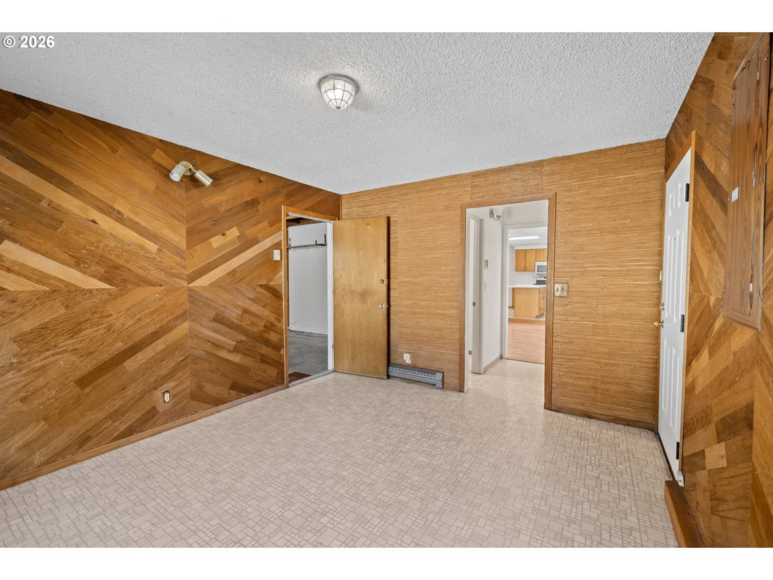 Photo of 2625 ELYSIUM AVE