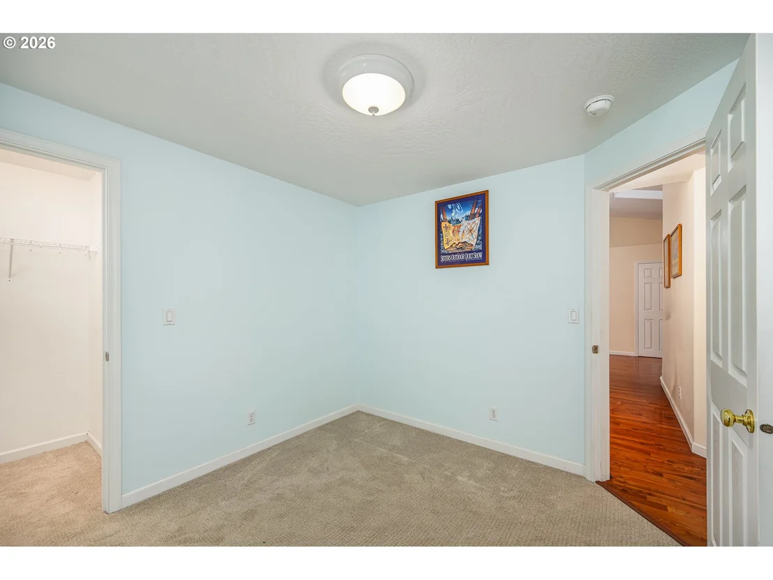 Photo of 1061 APPLEGATE PL