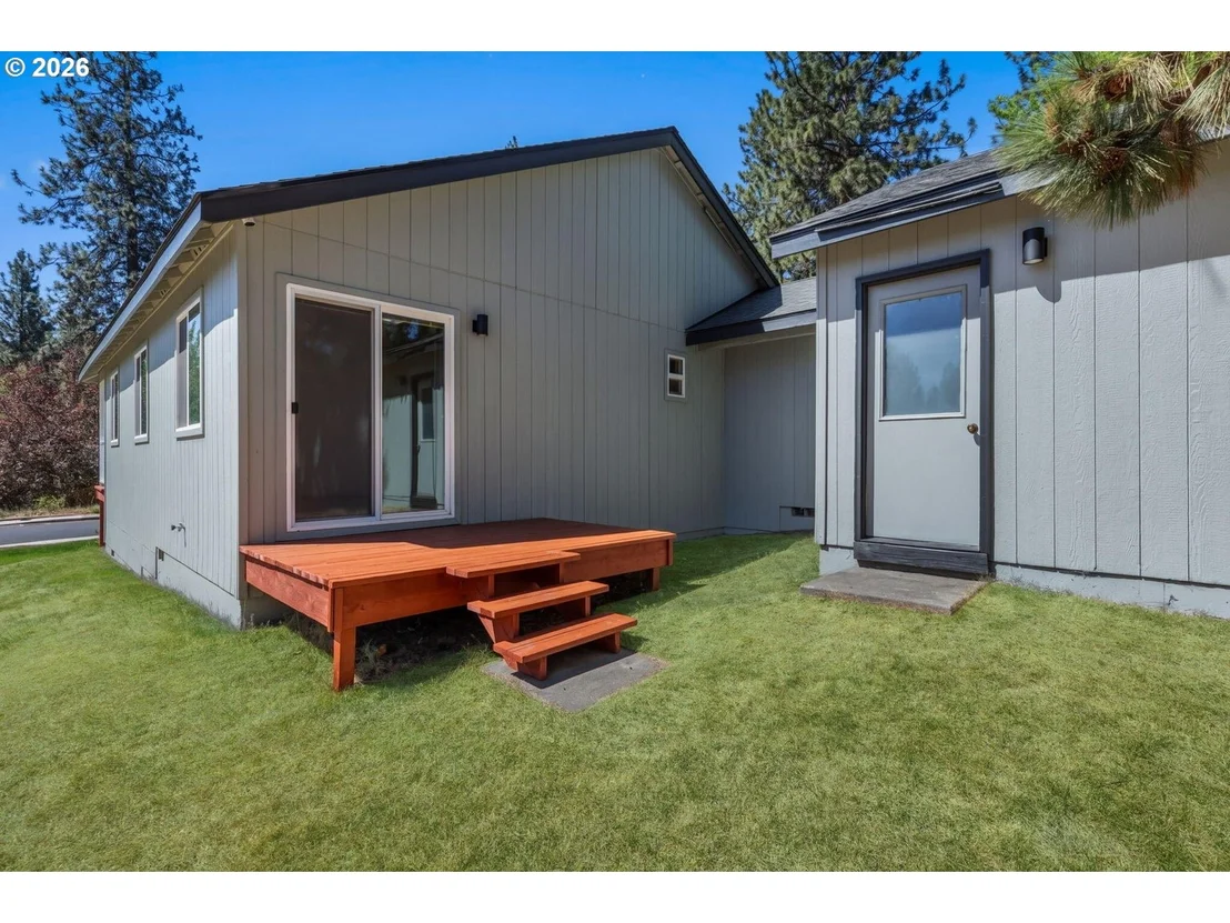 Photo of 1608 NW ELGIN AVE