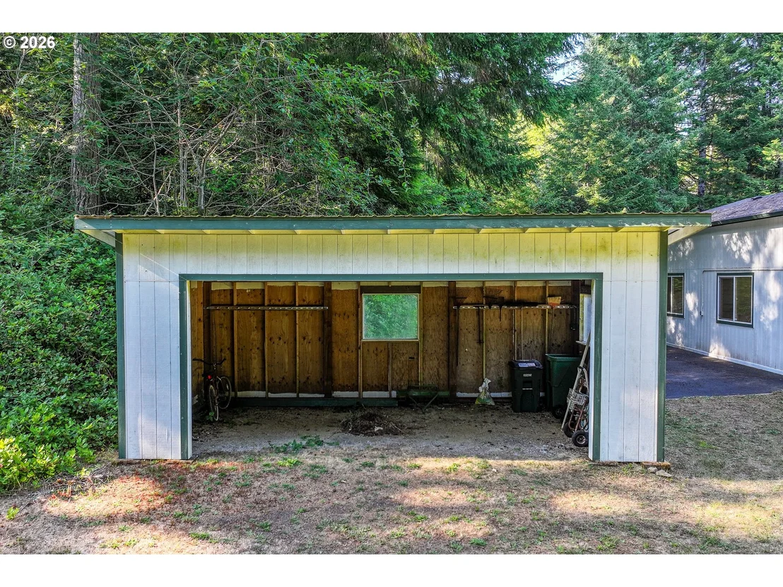 Photo of 84226 CLEAR LAKE RD