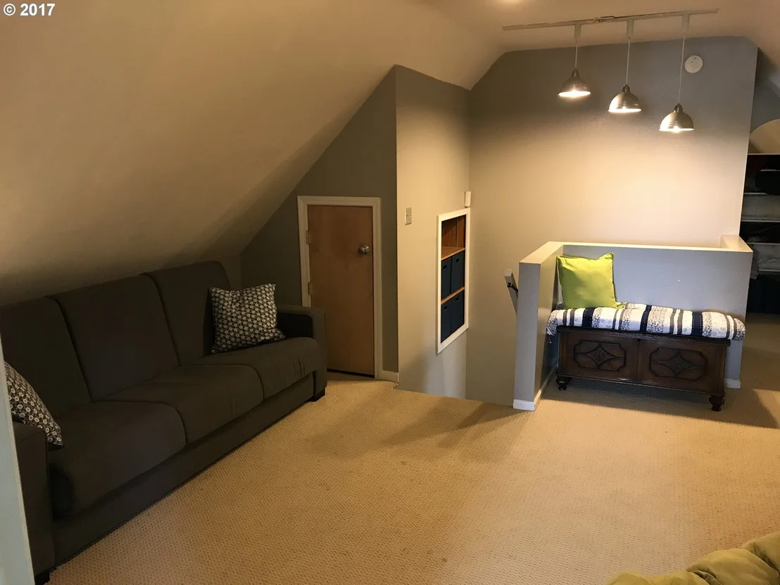Photo of 1352 MILL ST