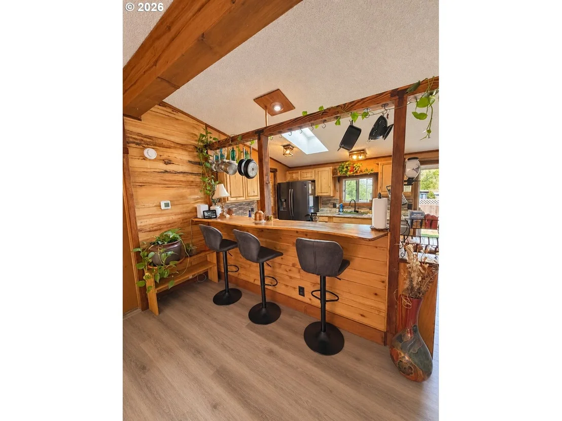 Photo of 450 TIARA ST
