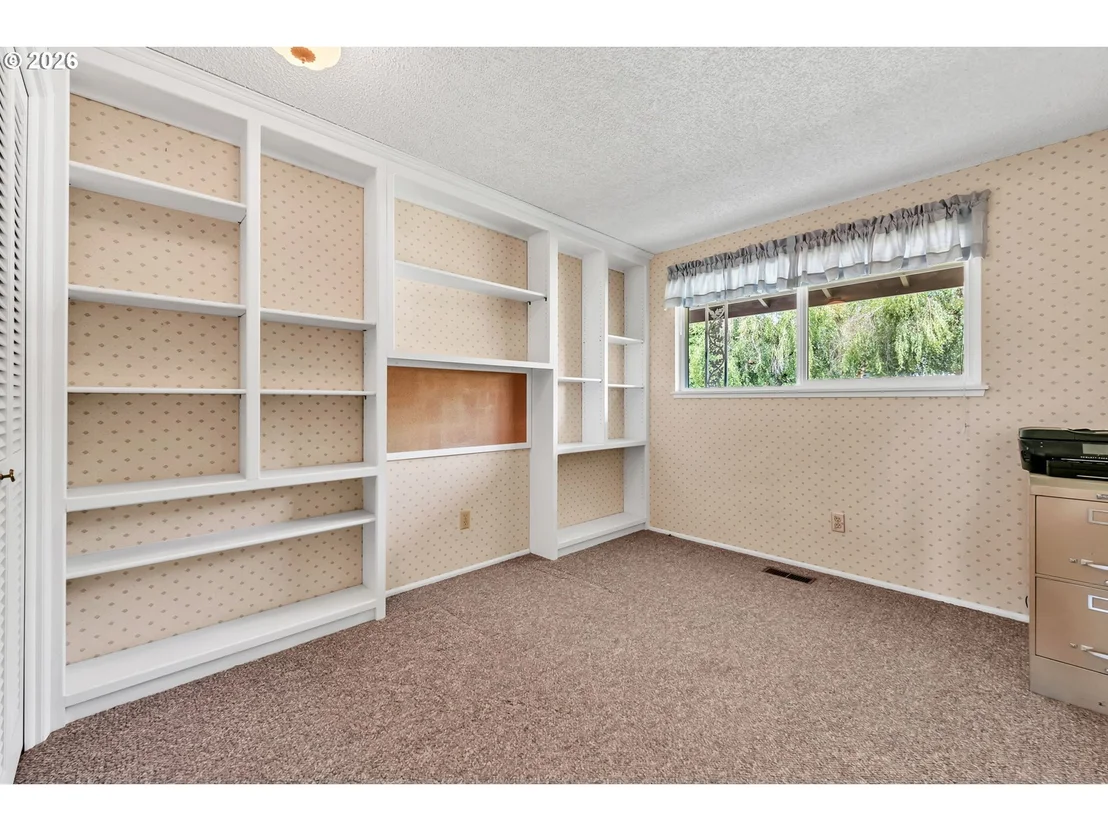 Photo of 1922 SPRINGHILL DR