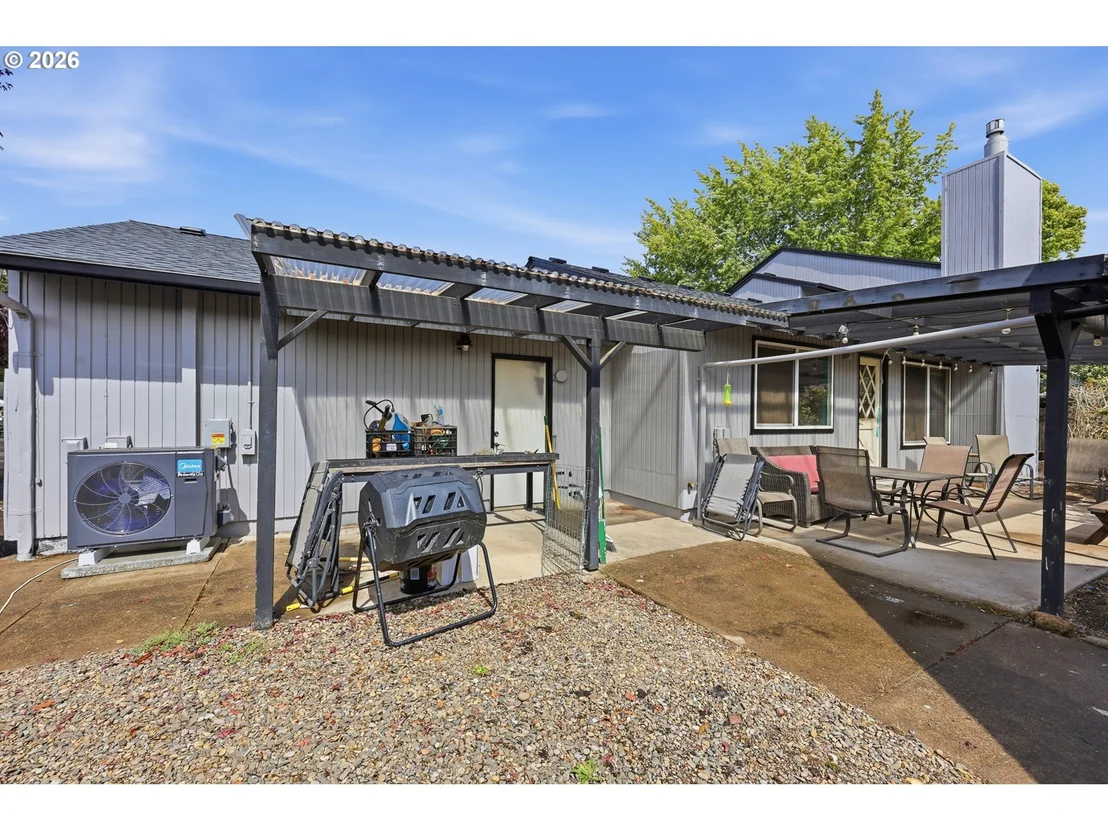 Photo of 460 TIMOTHY ST