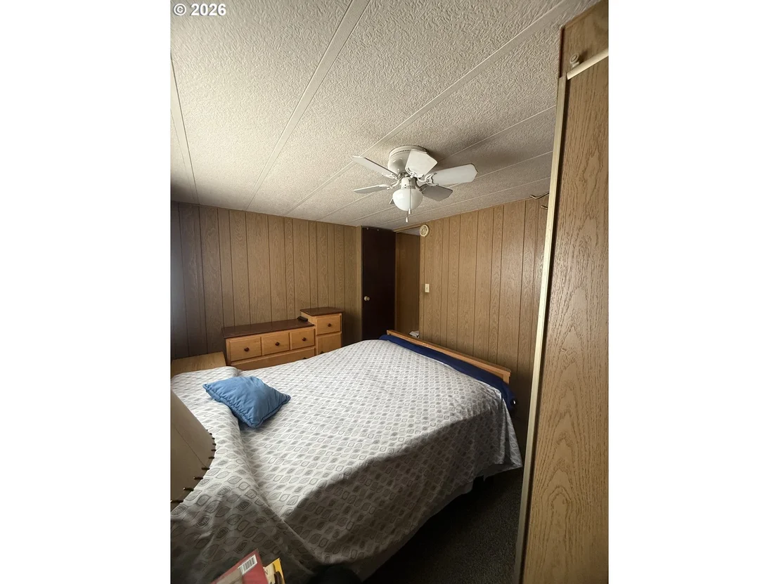 Photo of Unit 5 at 4531 FRANKLIN BLVD
