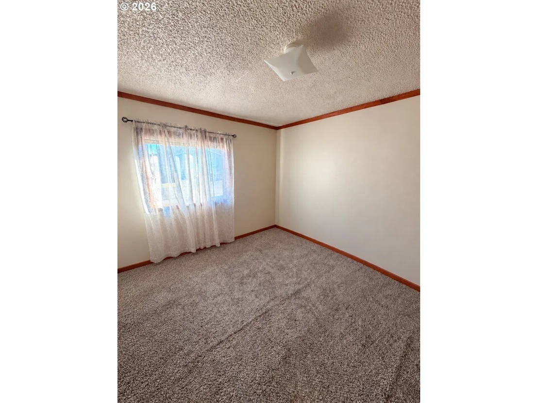 Photo of 450 TIARA ST