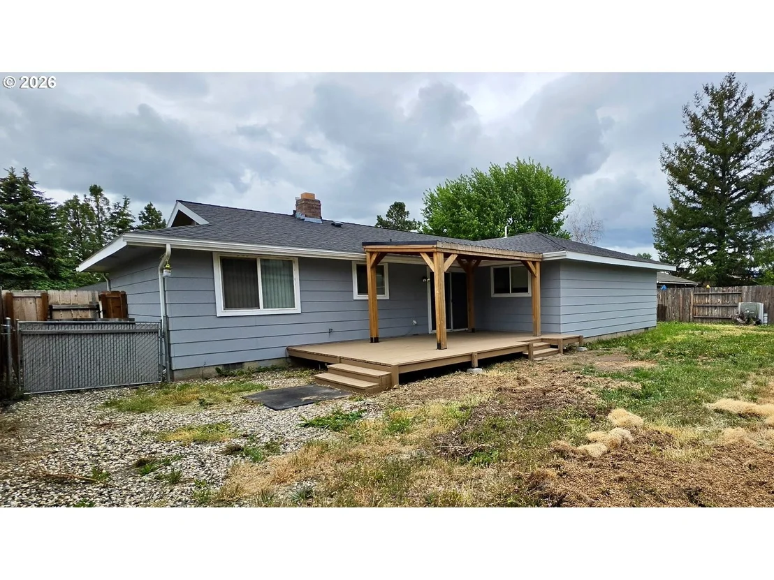 Photo of 5313 MAZAMA DR