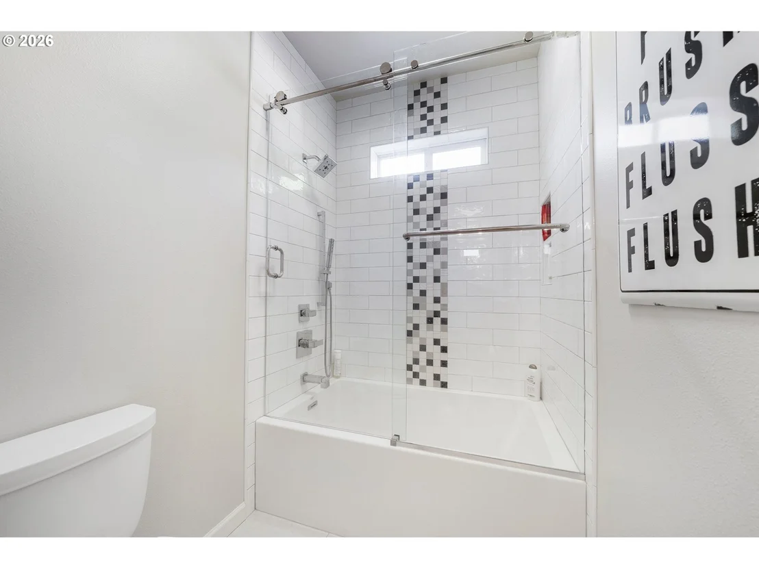 Photo of 673 SHORELINE WAY