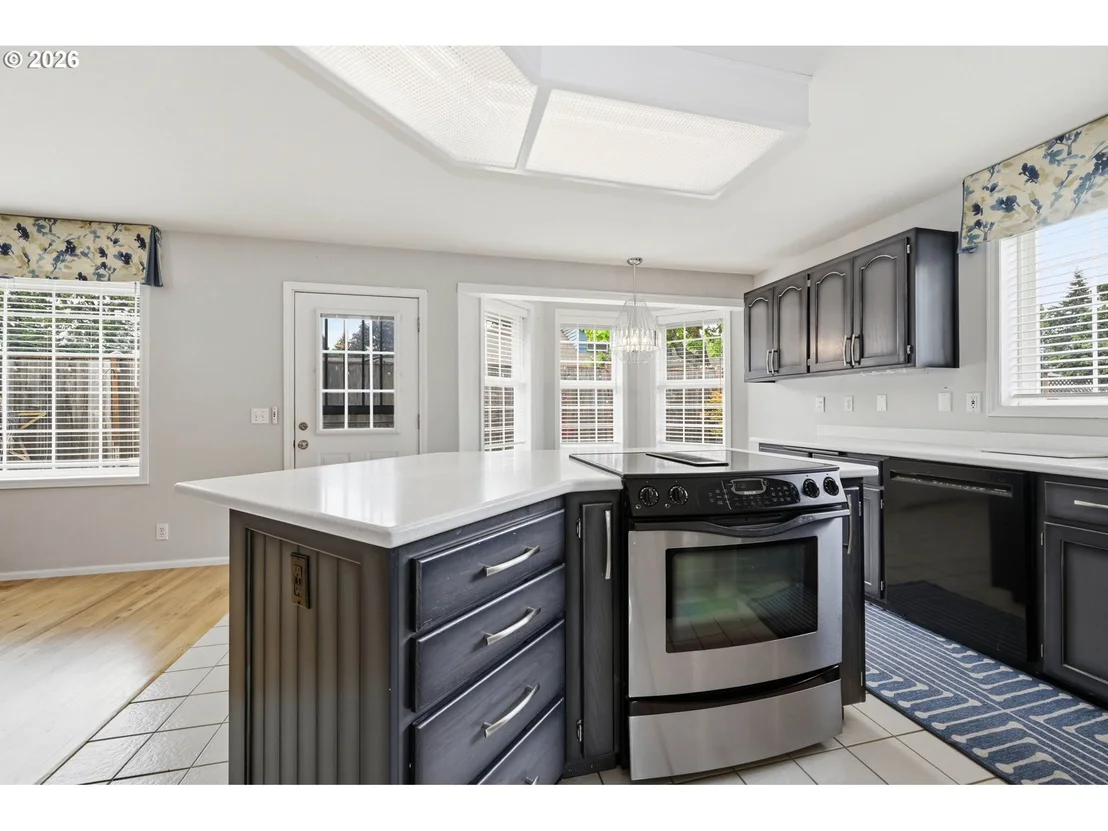 Photo of 1140 MOLLY LN