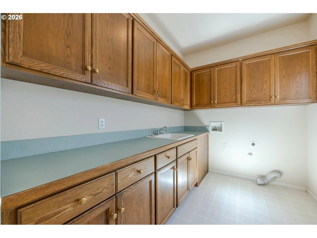Photo of 3279 Lakemont DR