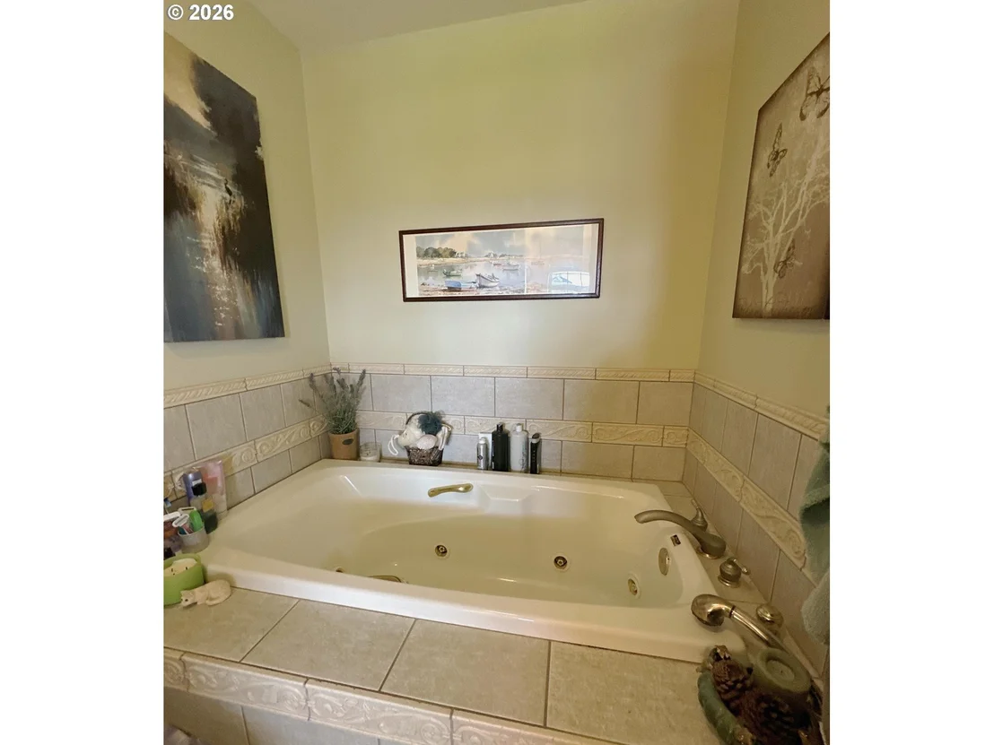 Photo of 33174 LANGMACK RD