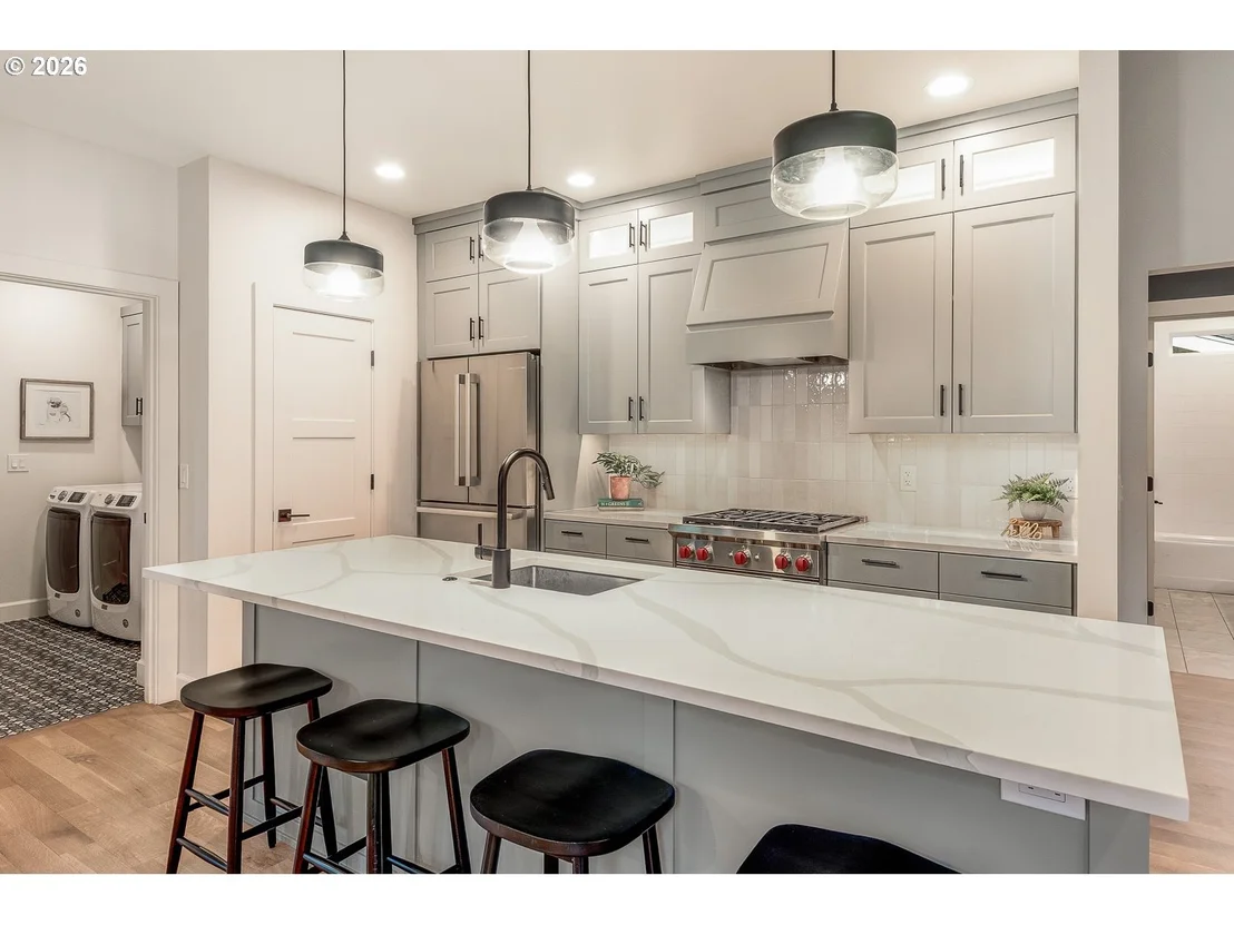 Photo of 2424 NW CROSSING DR