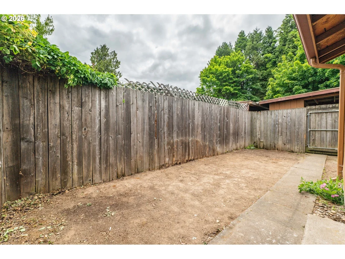 Photo of 229 HOLEMAN AVE