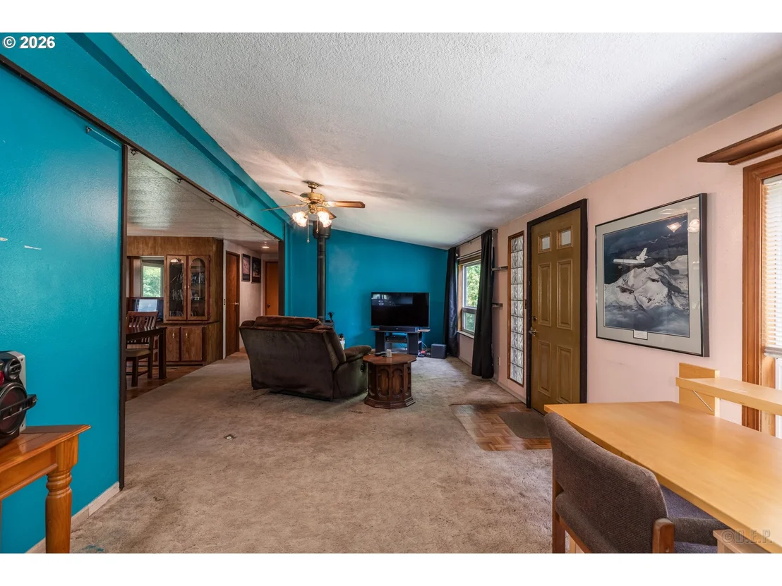 Photo of 66971 MAPLECREST LN