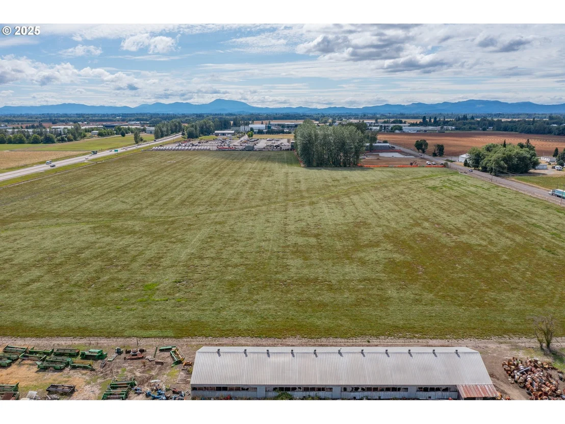 Photo of 32320 Highway 34