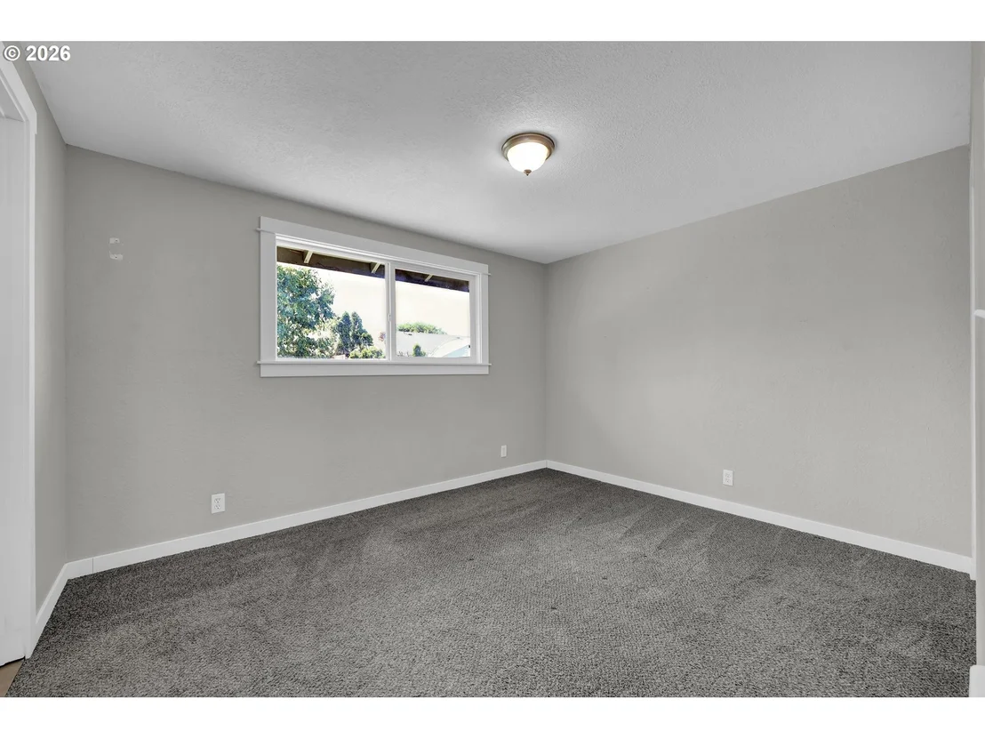 Photo of 326 38TH PL