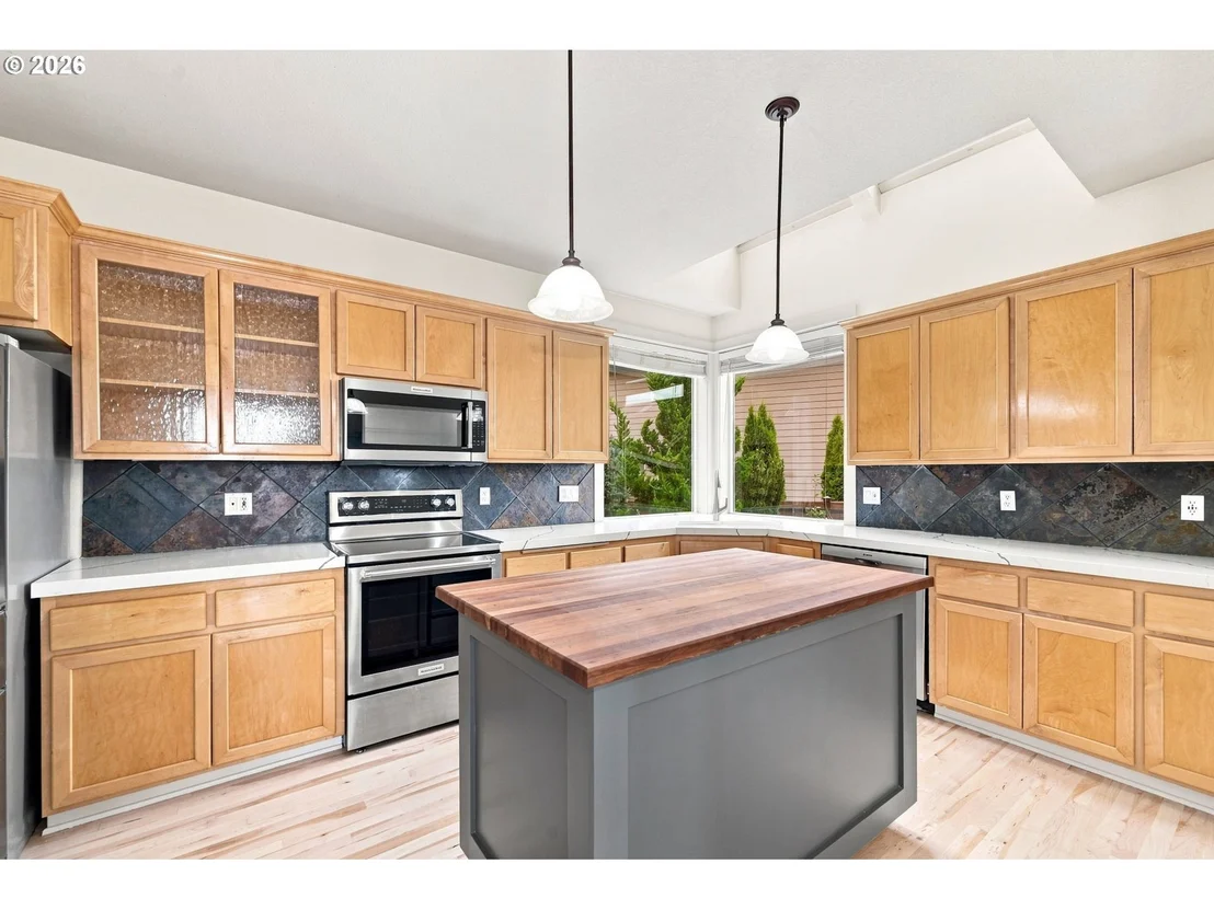 Photo of 3324 BENTLEY AVE