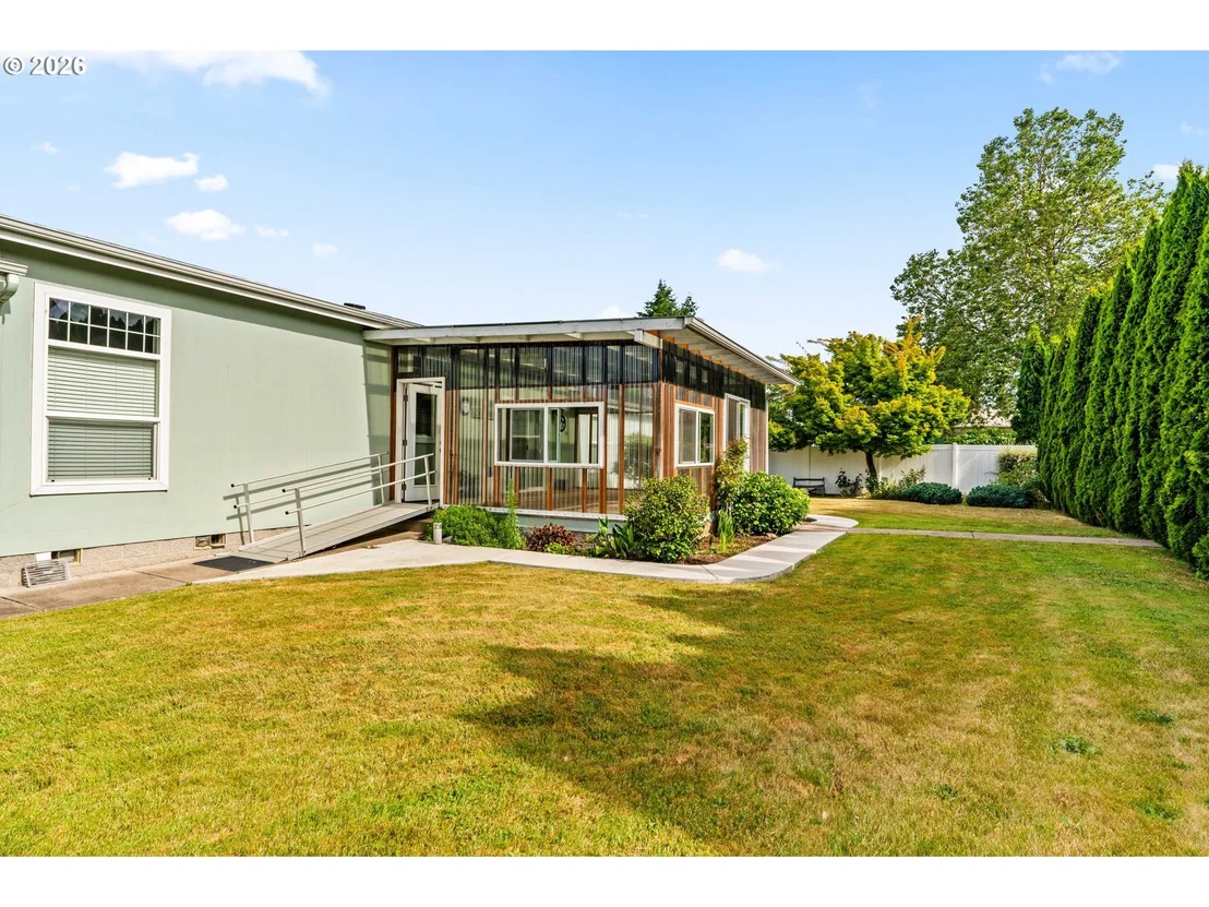 Photo of 2335 WILBUR AVE