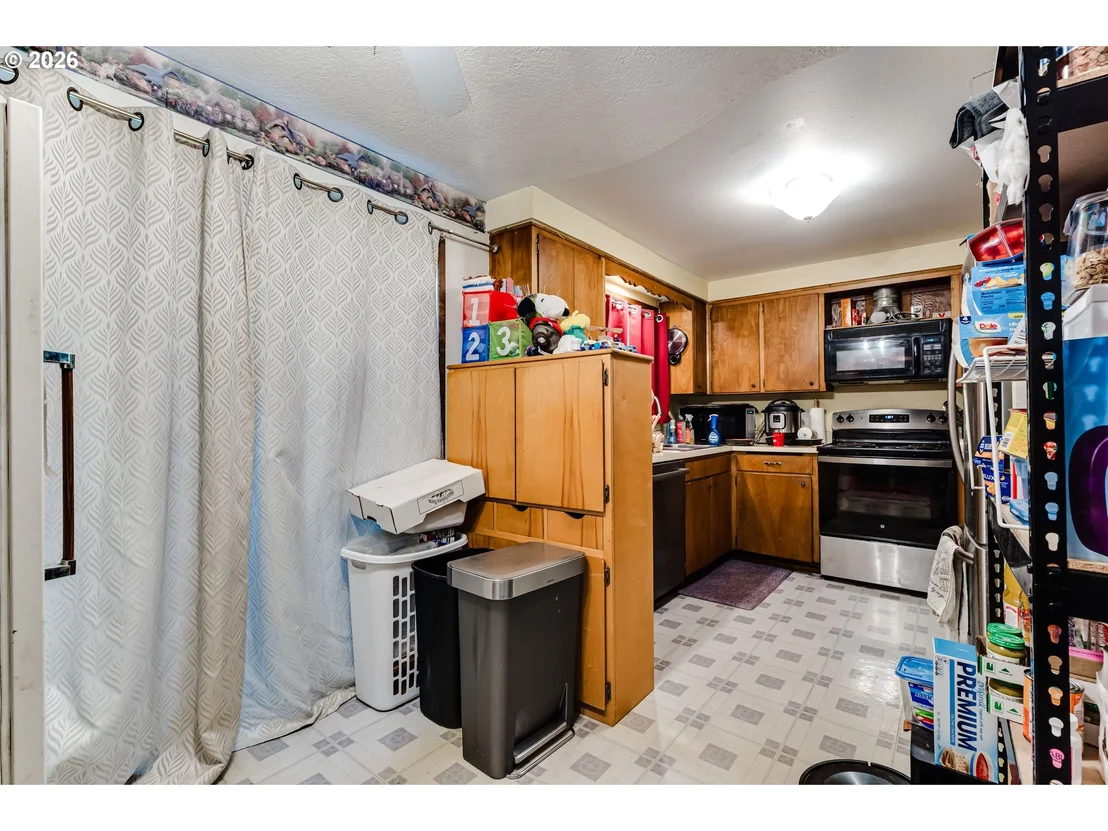 Photo of 930 25TH PL