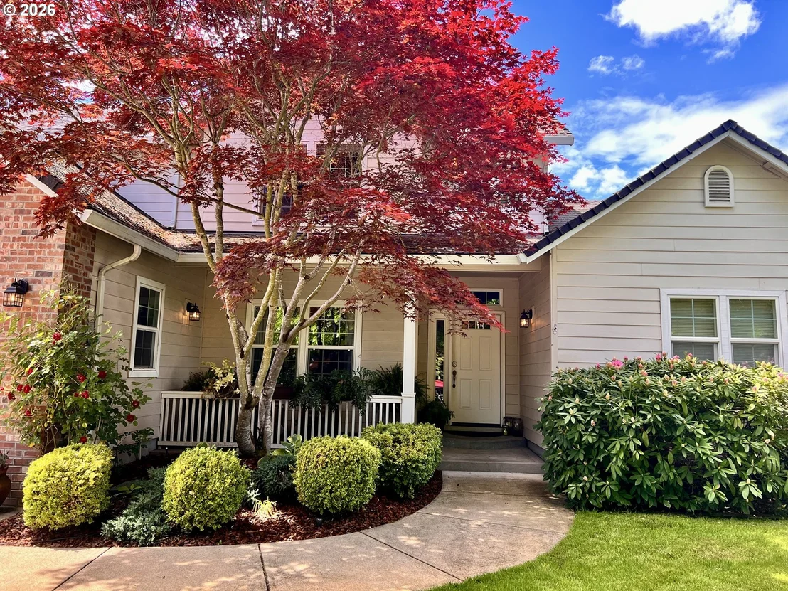 Photo of 190 NAISMITH BLVD