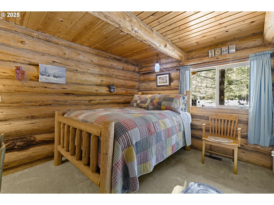 Photo of 140643 KAMLOOP LN