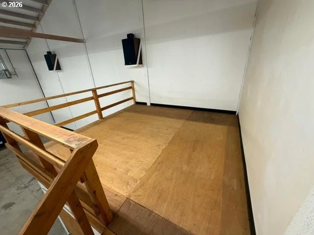 Photo of 17037 DOWNEY RD