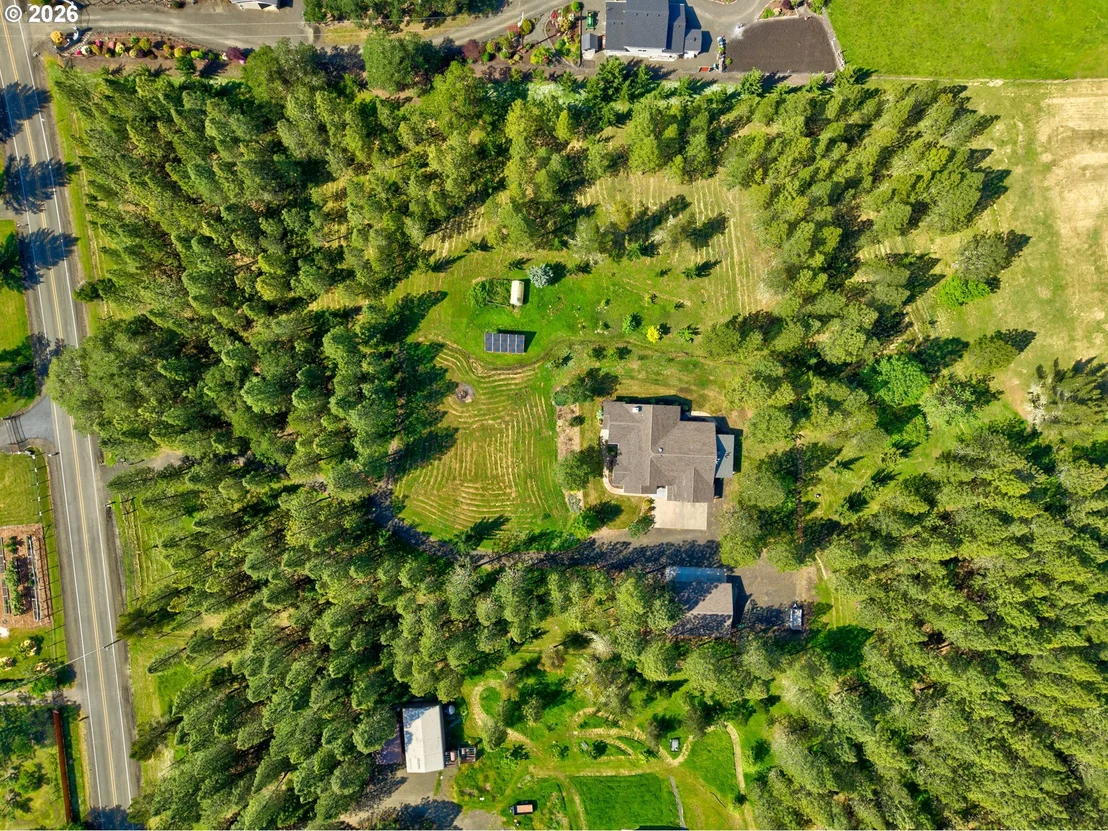 Photo of 757 ECHO DR