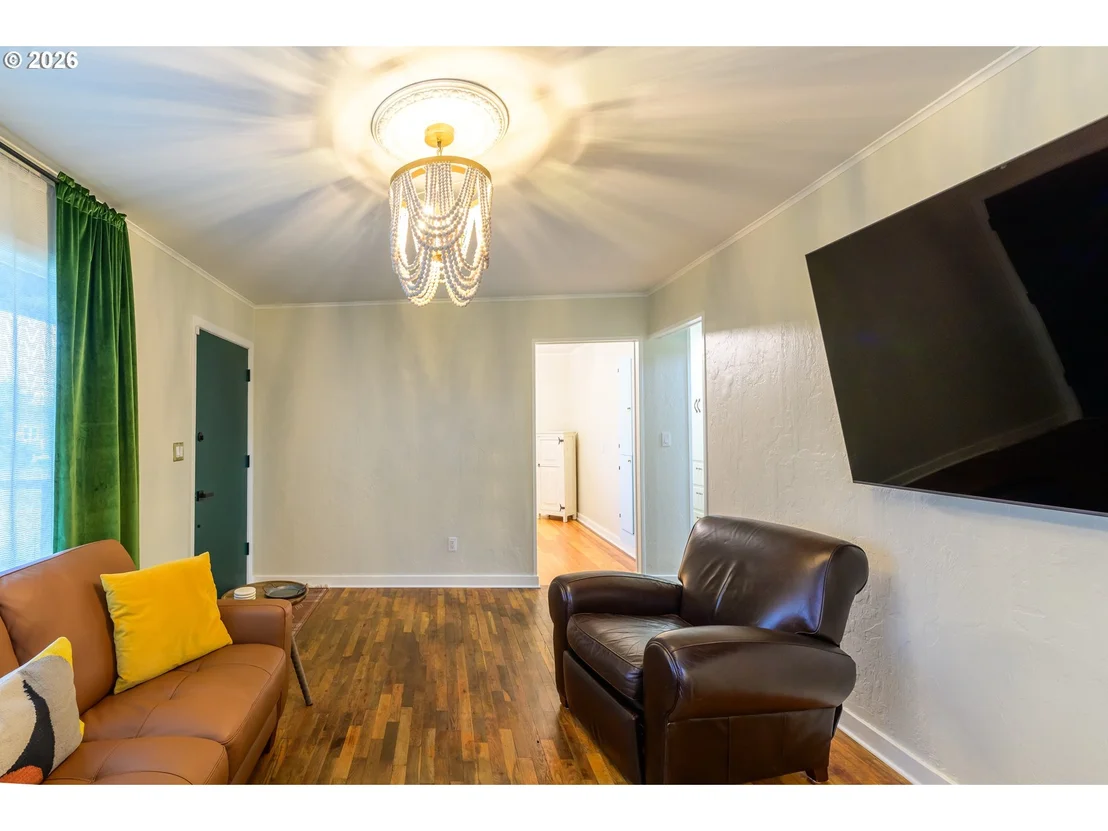 Photo of 1835 CITY VIEW ST