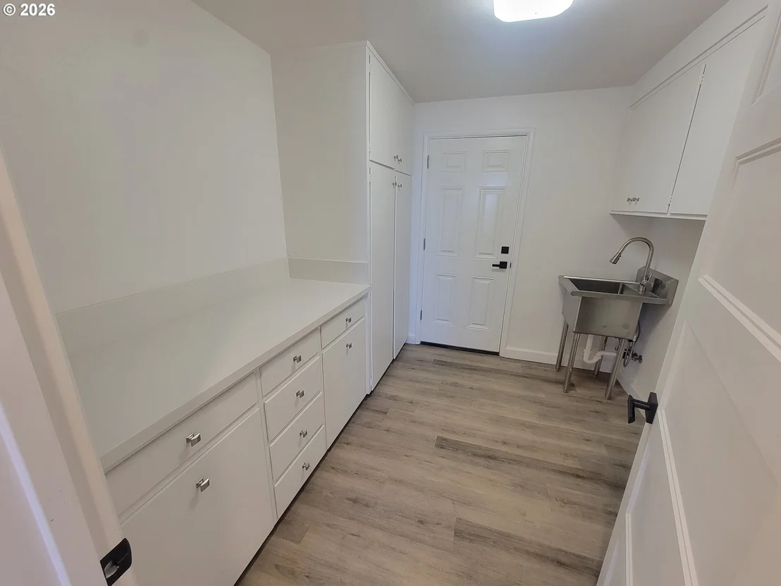 Photo of 2460 W 21ST AVE