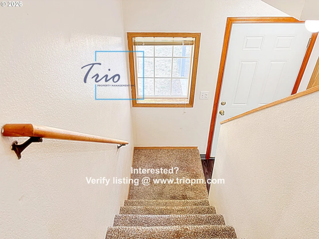 Photo of 112 LEA AVE