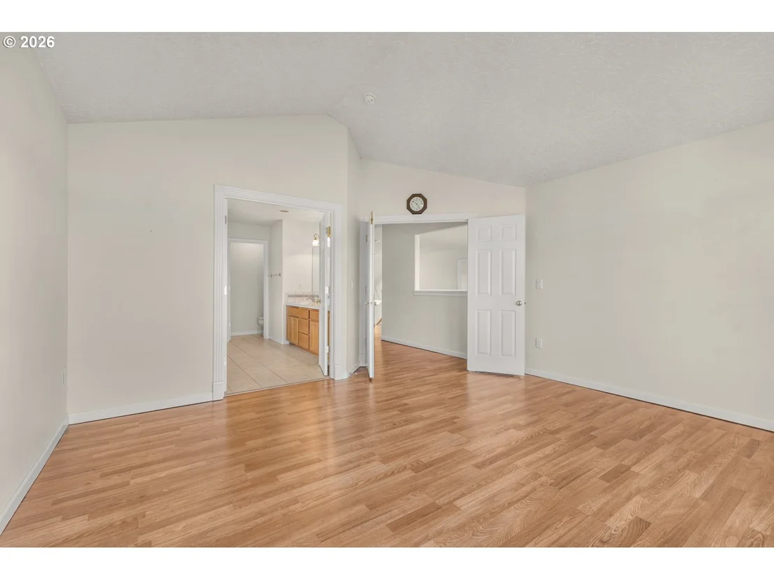 Photo of 21223 NE SHORE DR