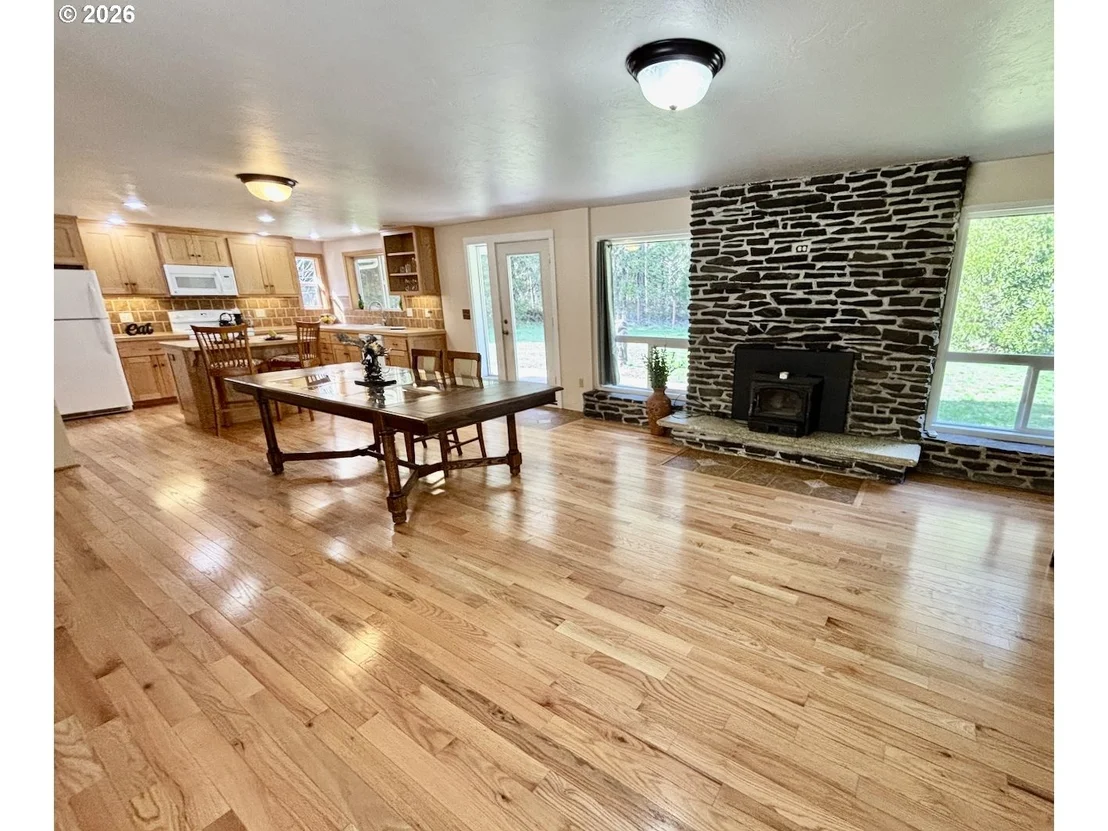 Photo of 55433 MCKENZIE HWY