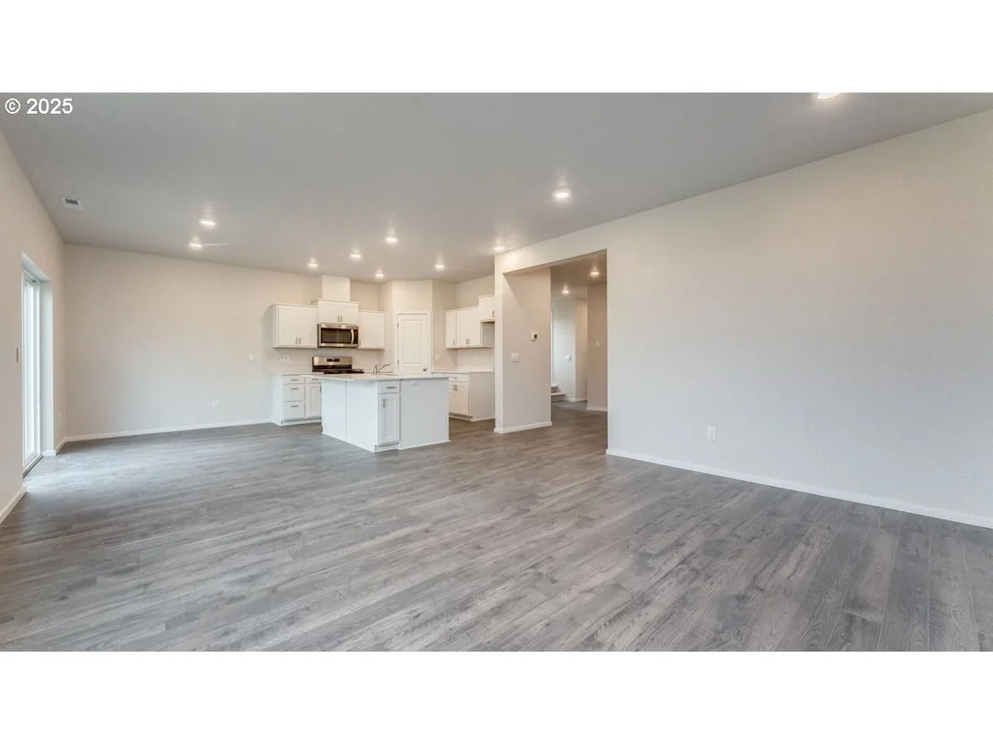 Photo of 447 Pietro ST NE