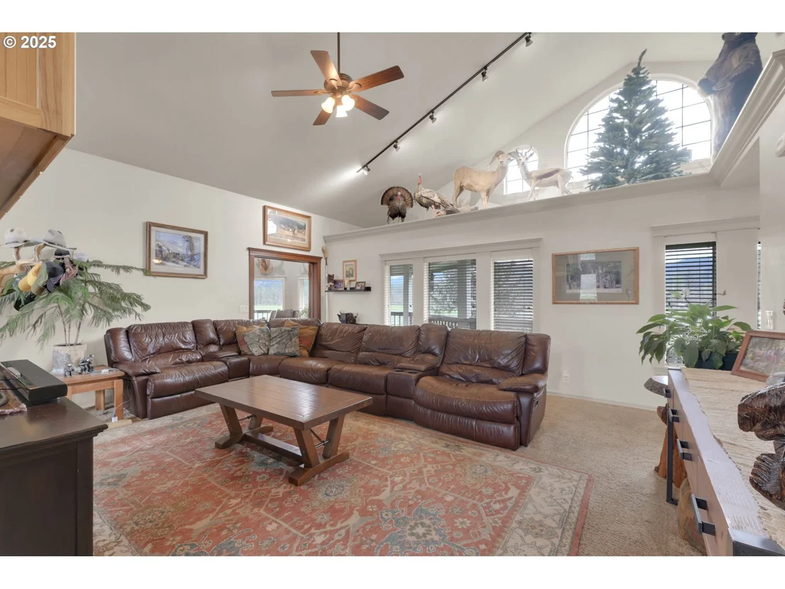 Photo of 91375 MARCOLA RD