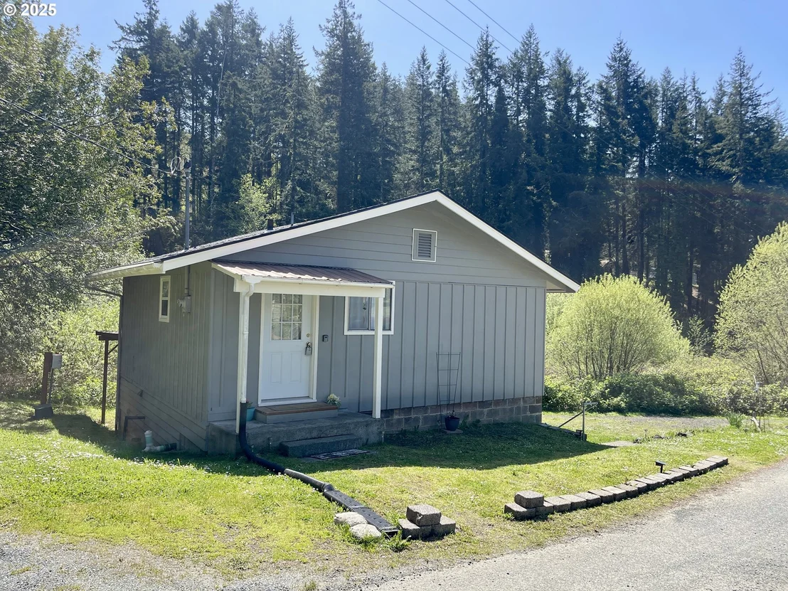 Photo of 54825 ROBINSON RD