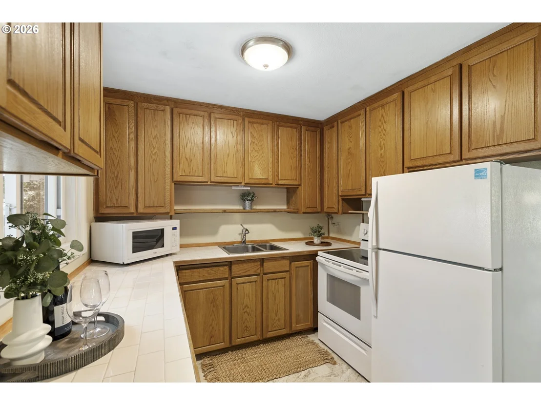 Photo of 845 CORNELL AVE