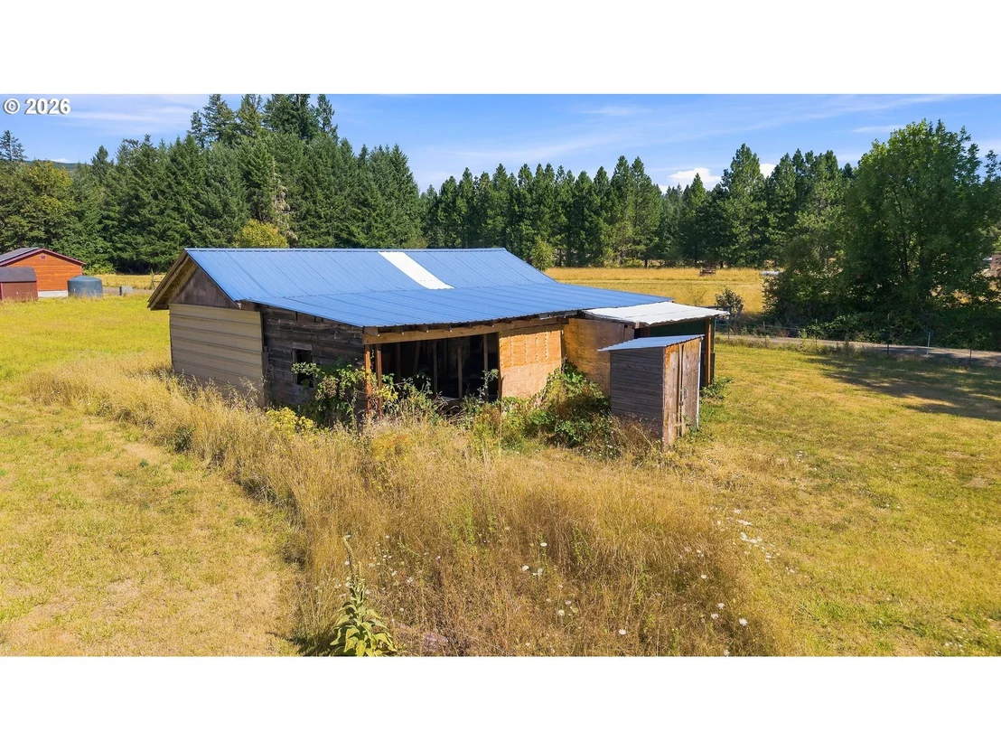 Photo of 38497 WENDLING RD