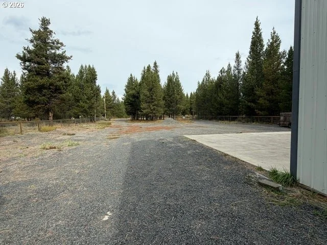 Photo of 17037 DOWNEY RD