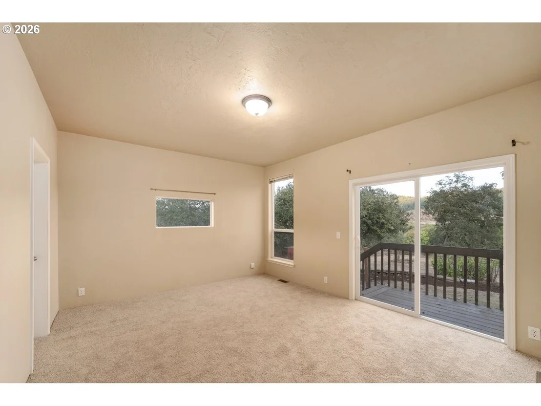 Photo of 1623 LOWER CREST RD