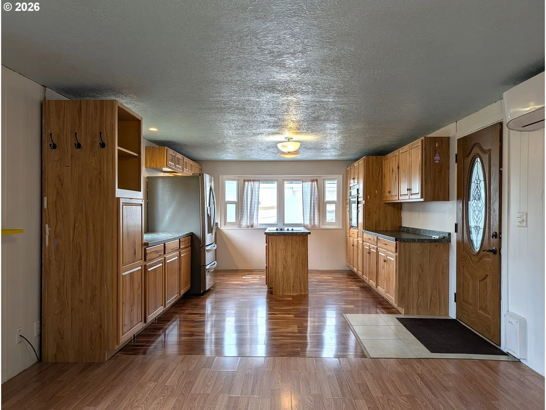 Photo of Unit A at 4531 FRANKLIN BLVD