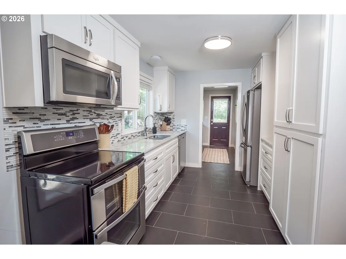 Photo of 1400 W 40TH AVE