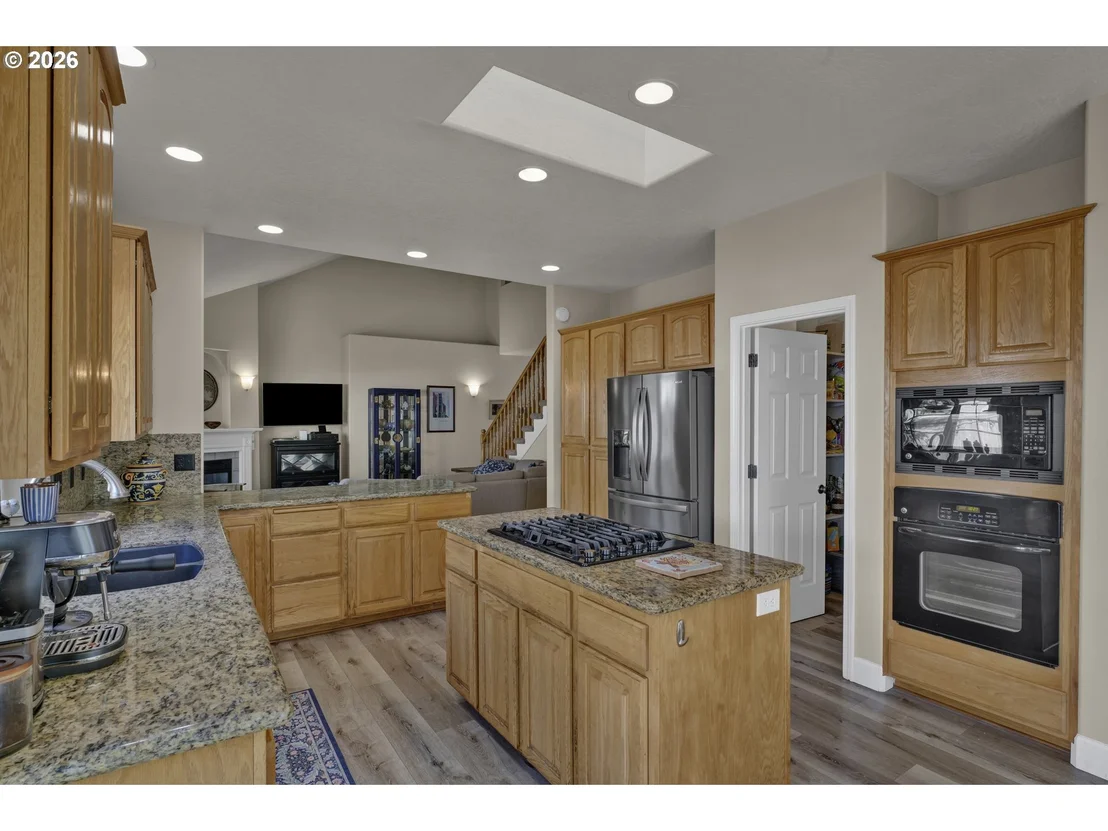 Photo of 190 NAISMITH BLVD
