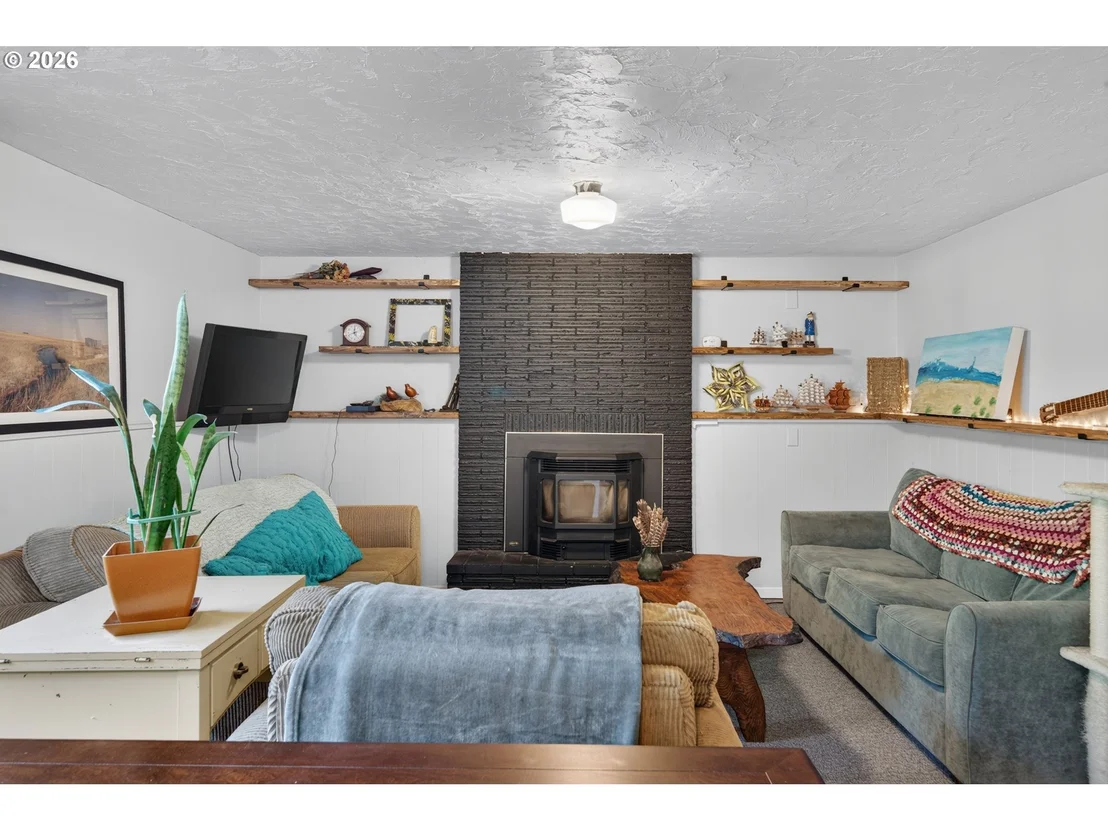 Photo of 390 HUNINGTON AVE