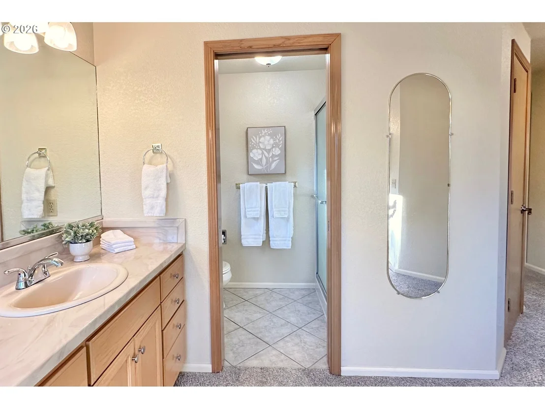 Photo of 1364 VICTORIAN WAY