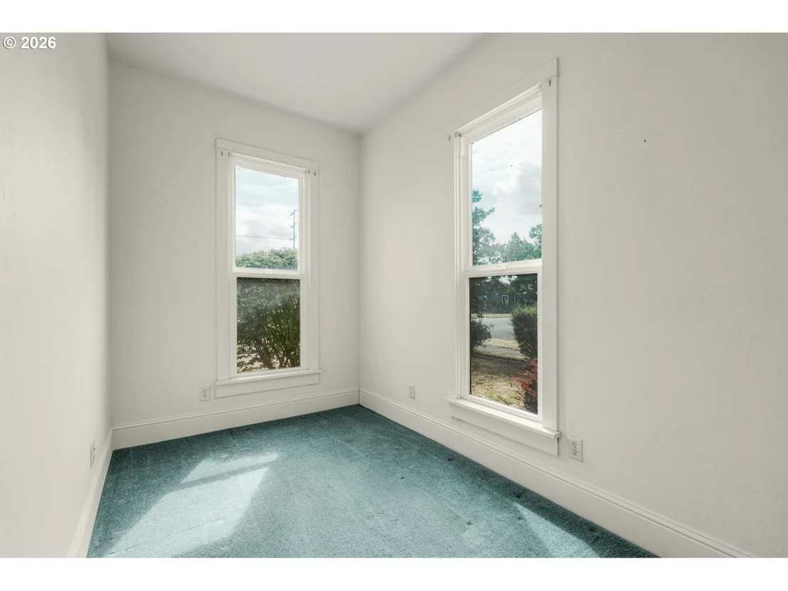 Photo of 482 S 4TH ST