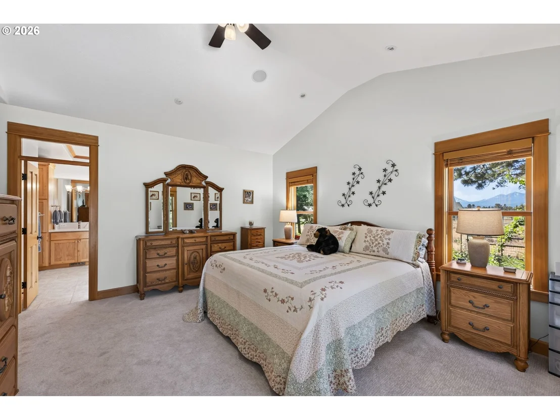 Photo of 17690 Mountain View RD SW