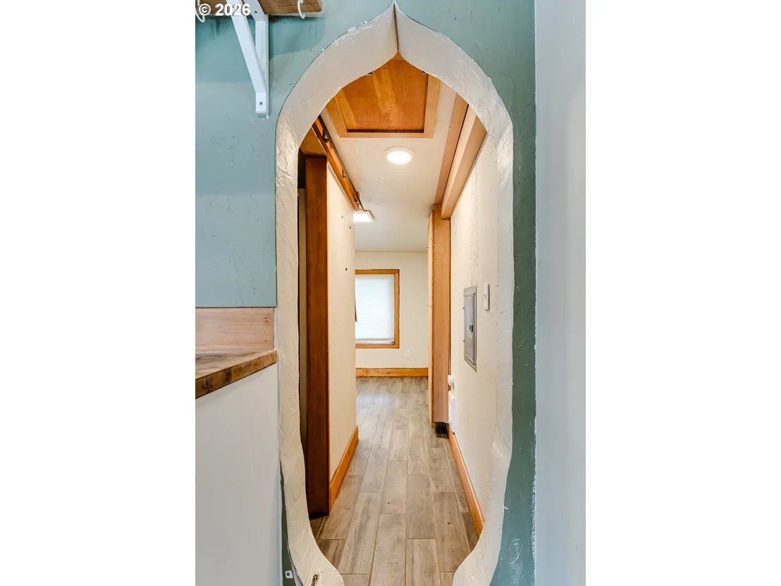 Photo of 111 HOLEMAN AVE
